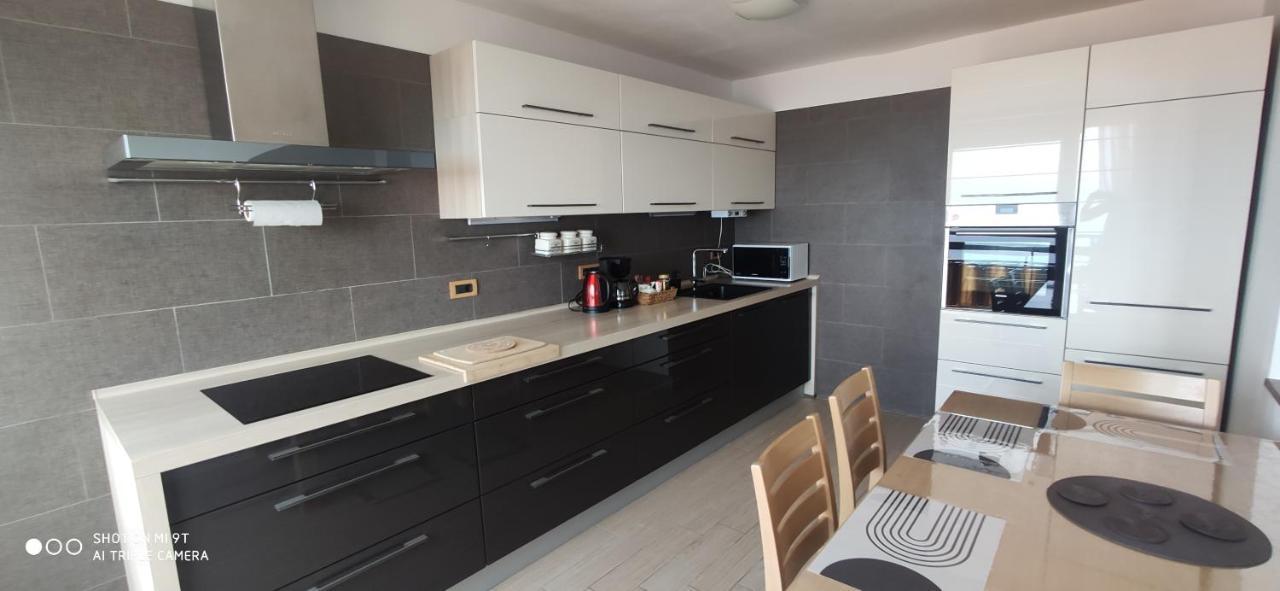 Apartment Karla ริเยกา ภายนอก รูปภาพ